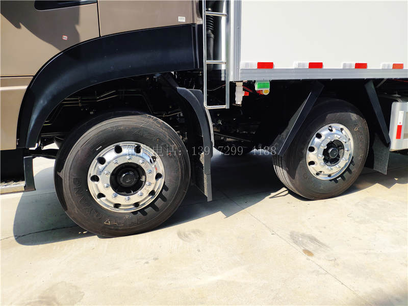 随州飓丰9米6东风天龙KL自动挡冷藏车价格厂家