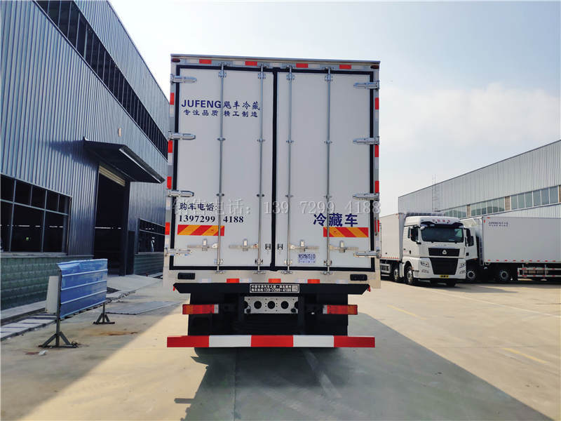 随州飓丰9米6东风天龙KL自动挡冷藏车价格厂家