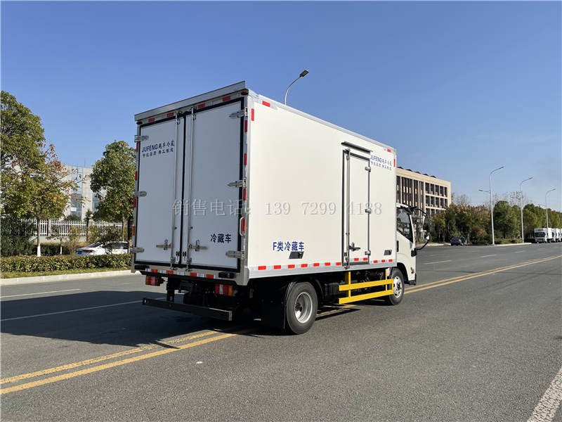 新款蓝牌轻卡4米2江铃凯运冷藏车价格
