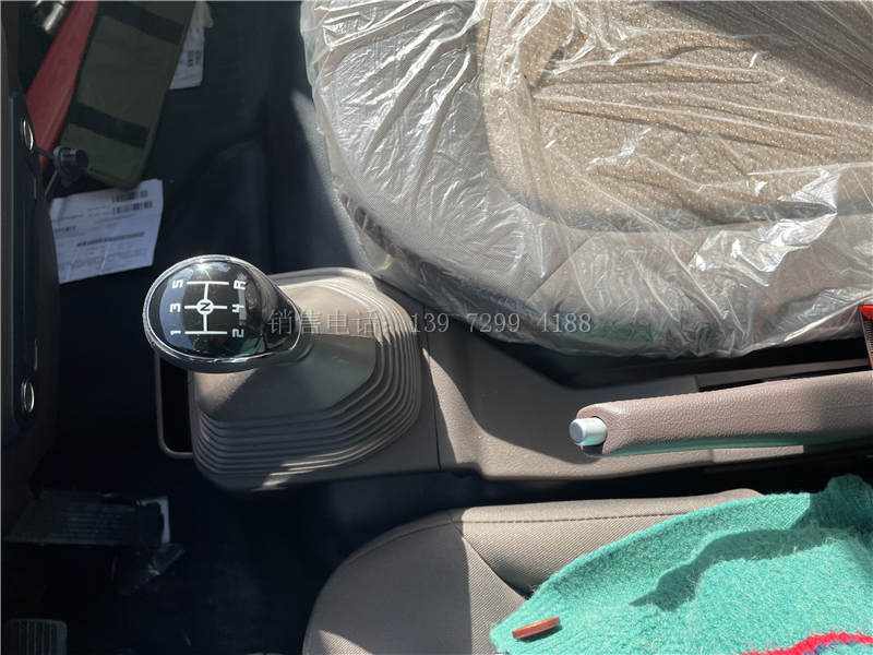 新款蓝牌轻卡4米2江铃凯运冷藏车价格