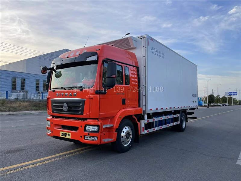 新款国六6米8自动挡重汽汕德卡G5冷藏车价格