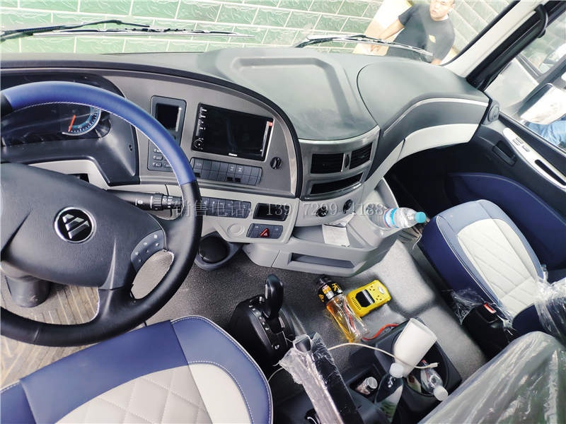 自动挡9米6福田欧曼EST不锈钢肉钩冷链冷藏运输车价格