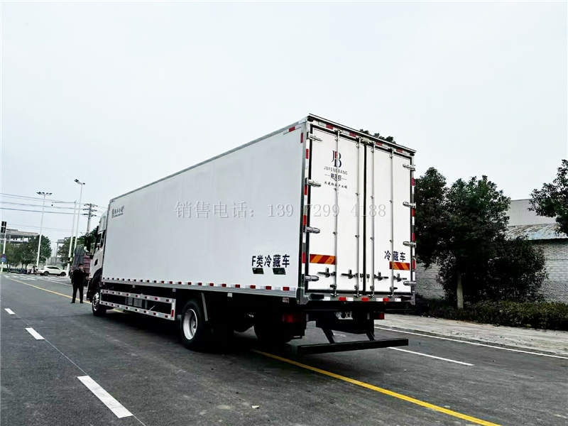 新款9米6东风天锦KR PLUS大单桥冷藏运输车价格