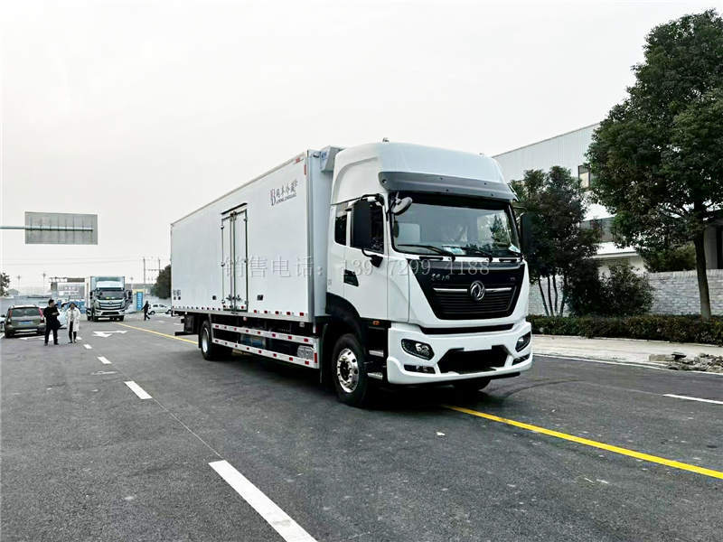 新款9米6东风天锦KR PLUS大单桥冷藏运输车价格