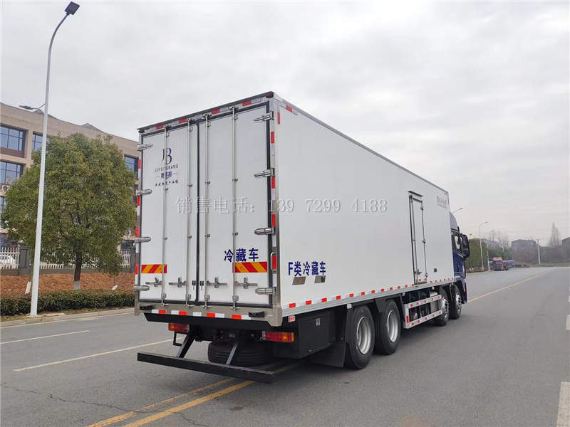 新款9米6陕汽德龙X5000前四后八冷藏运输车价格