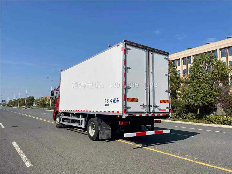 6.8米解放J6L尊享版大柴260马力冷藏运输车价格
