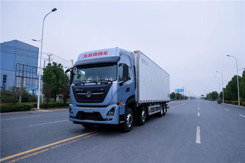 9.6米东风天龙KL前四后八自动挡冷藏运输车价格