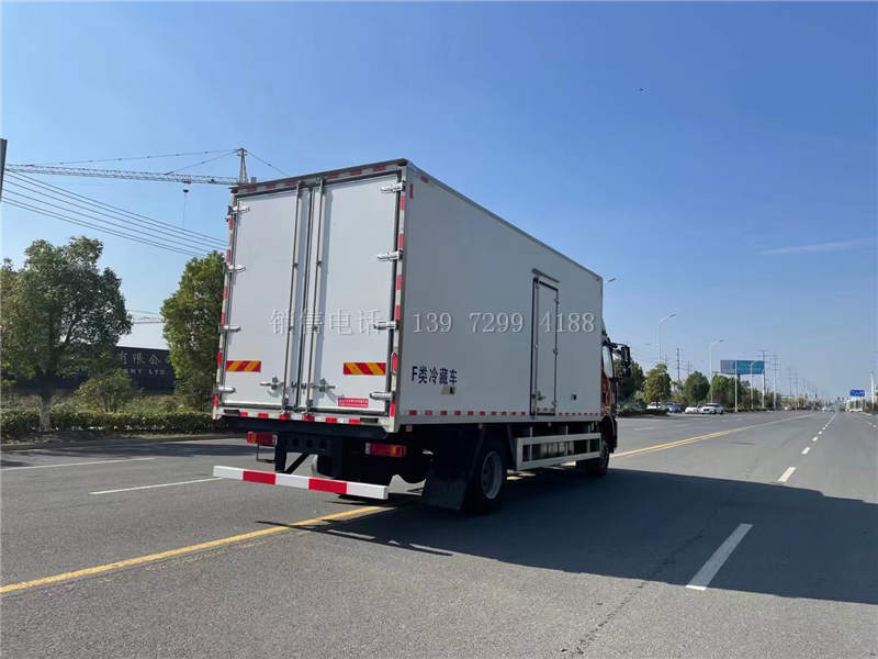6.8米解放J6L尊享版大柴260马力冷藏运输车价格