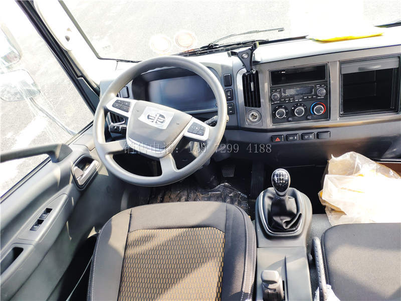 蓝牌宽箱体4米2解放J6F冷藏运输车价格