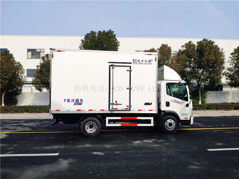 蓝牌宽箱体4米2解放J6F冷藏运输车价格