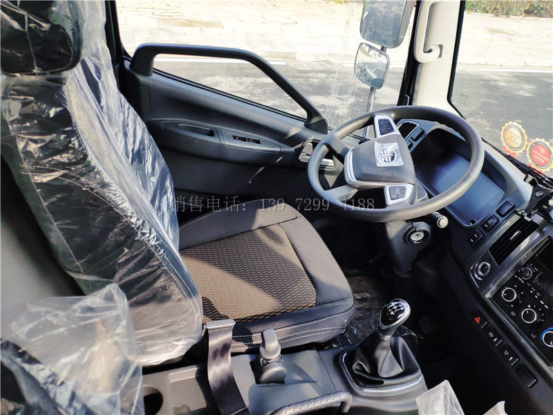 蓝牌宽箱体4米2解放J6F冷藏运输车价格