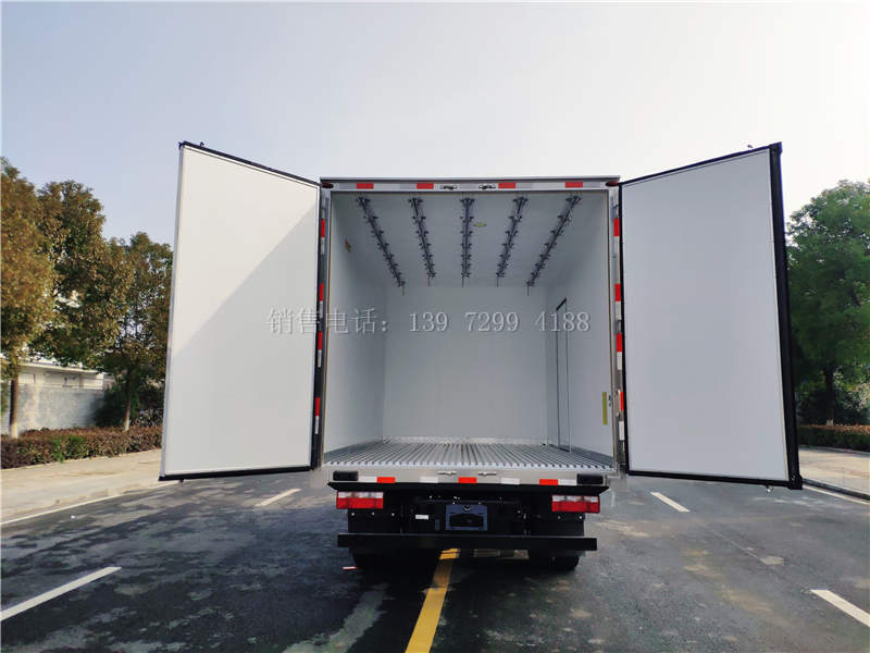 蓝牌宽箱体4米2解放J6F冷藏运输车价格