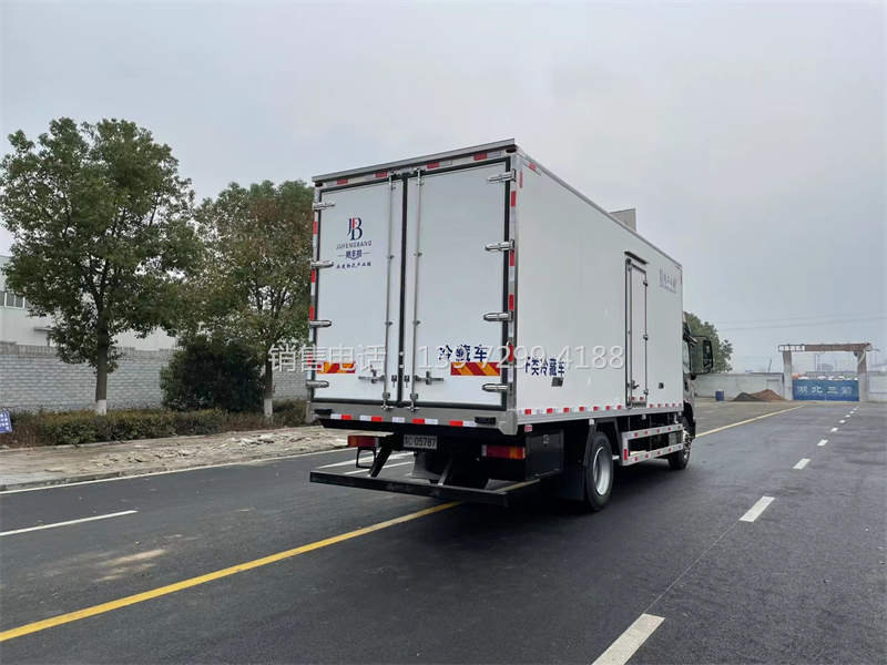 飓丰6.8米东风天锦KR冷藏物流运输车价格