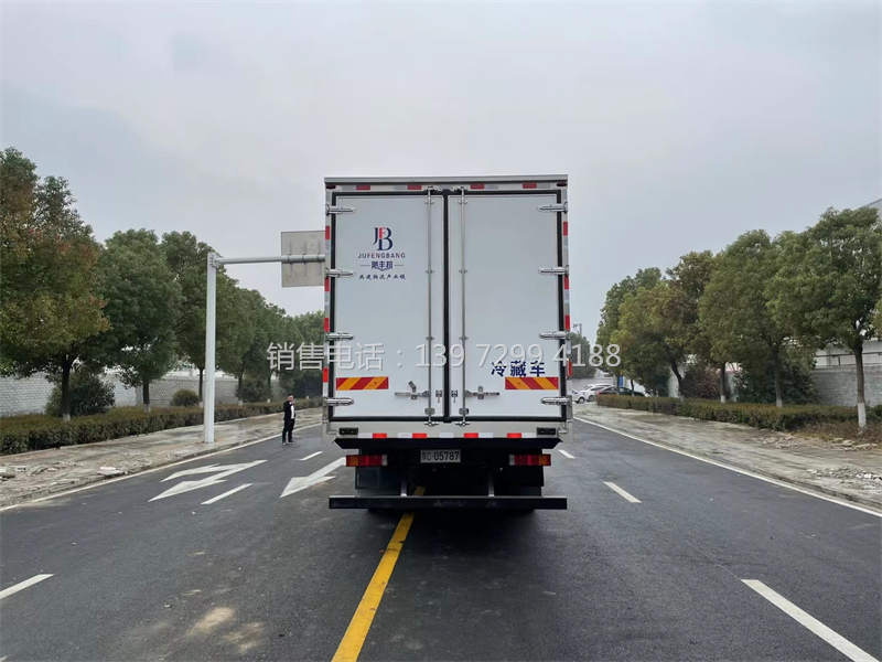 飓丰6.8米东风天锦KR冷藏物流运输车价格