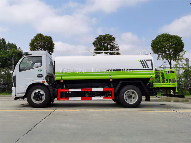 9.3方东风福瑞卡F7环卫绿化洒水车价格