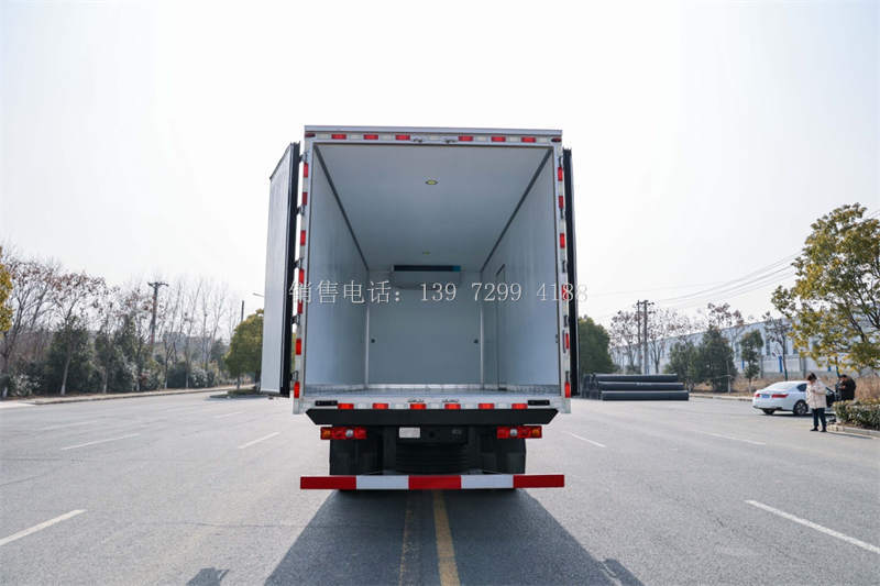 新款6米8陕汽德龙L3000冷藏运输车多少钱?