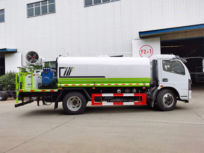 9.8方东风福瑞卡F7雾炮喷雾洒水车价格