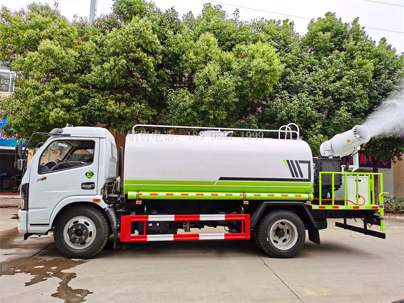 9.8方东风福瑞卡F7雾炮喷雾洒水车价格
