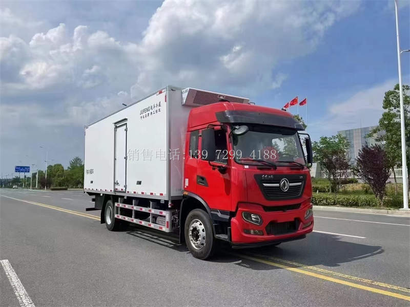 飓丰6米8东风天锦KR冷藏箱式运输车价格