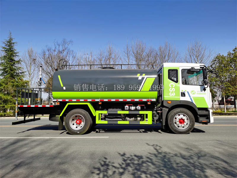 12方东风大多利卡D9环卫绿化洒水车价格