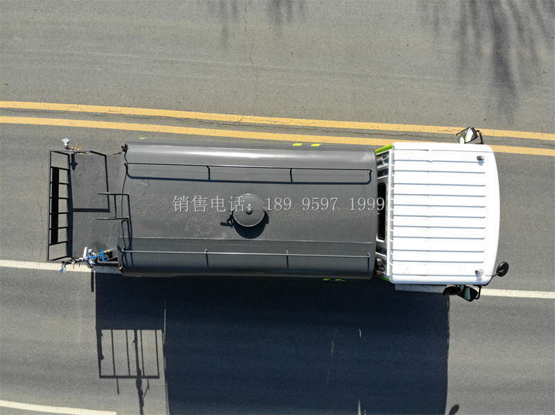 14方东风大多利卡D9绿化喷洒水车价格