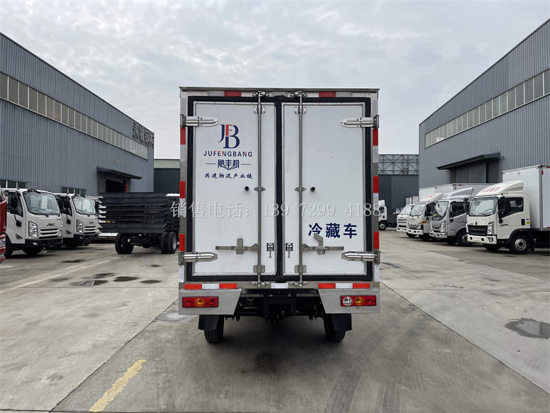 飓丰小型2.8米福田祥菱V1冷藏车厂家报价