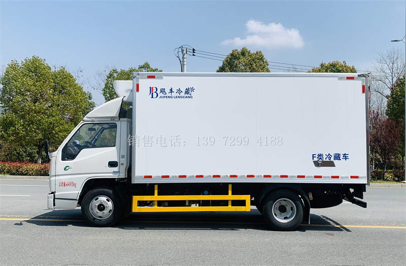 4米2江铃顺达厢式冷藏货车厂家报价