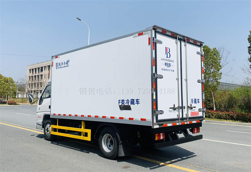 4米2江铃顺达厢式冷藏货车厂家报价