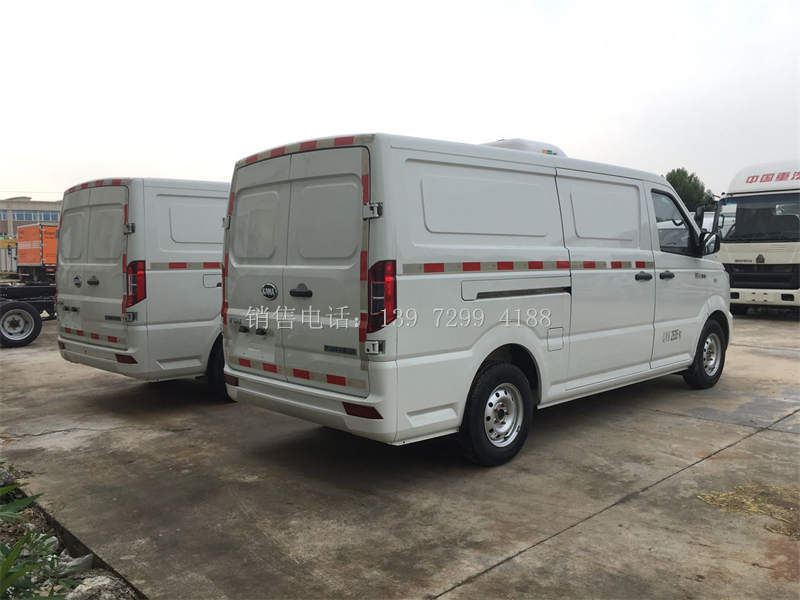 小型凯马锐捷面包冷藏车厂家报价