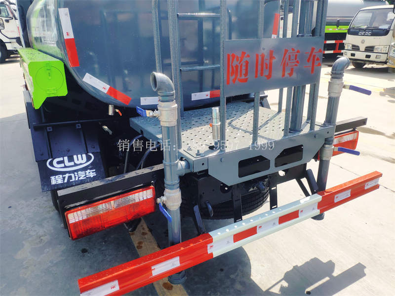 高端5方东风F6福瑞卡绿化洒水车厂家报价