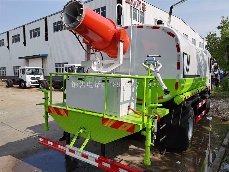 程力东风D9多利卡30米多功能抑尘洒水车厂家价格