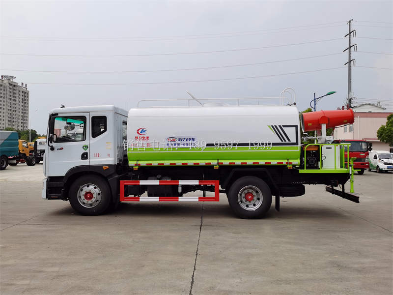 程力东风D9多利卡30米多功能抑尘洒水车厂家价格
