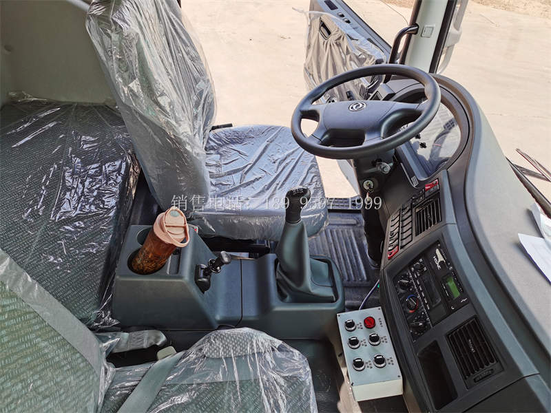 程力东风D9多利卡30米多功能抑尘洒水车厂家价格