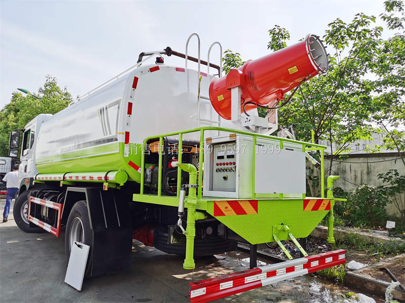 程力东风D9多利卡30米多功能抑尘洒水车厂家价格