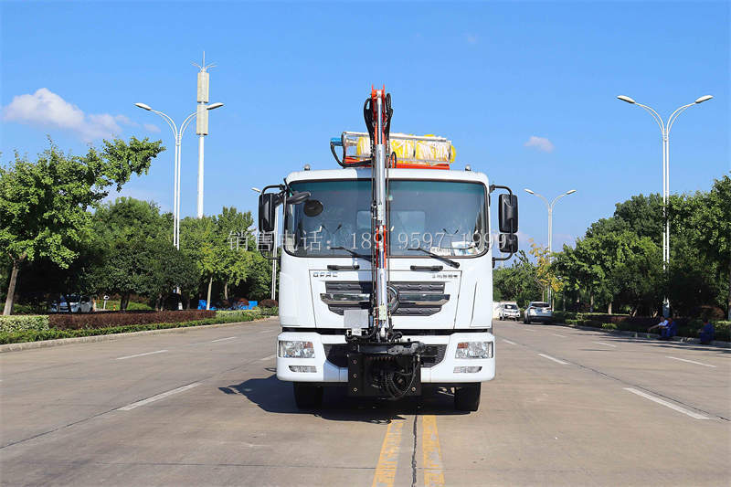 14方东风D9多利卡隧道清洗洒水车厂家价格