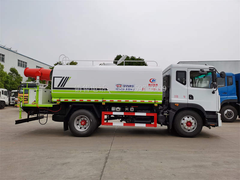 程力东风D9多利卡30米多功能抑尘洒水车厂家价格