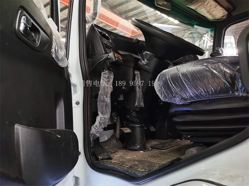 12方东风商用绿化喷洒水车厂家价格