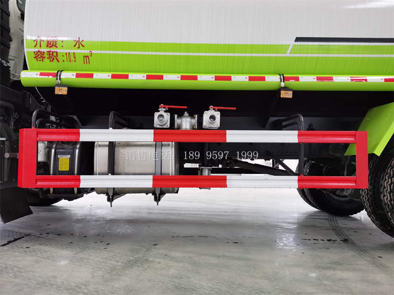 12方重汽豪沃TX绿化喷洒水车厂家价格