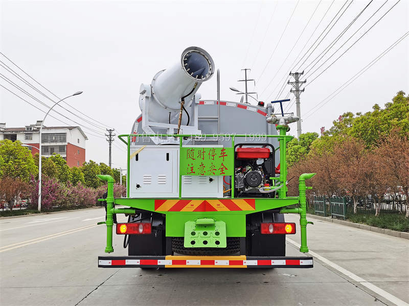 15方30米东风华神F5雾炮洒水车厂家价格