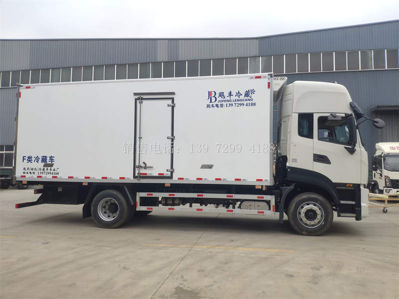 6米8东风天锦plus康明斯290马力冷藏车价格