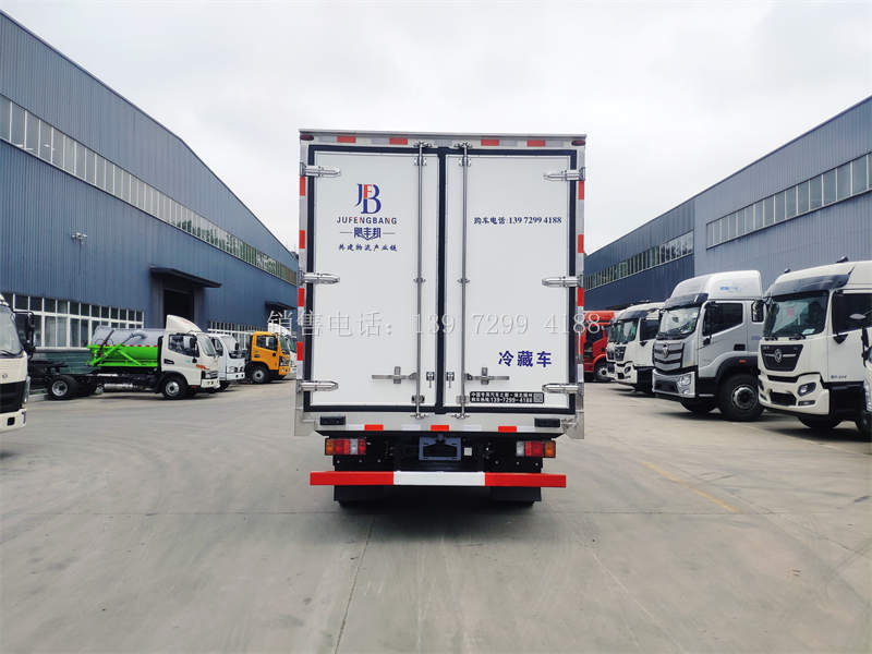 4米2庆铃五十铃KV100肉钩冷藏车