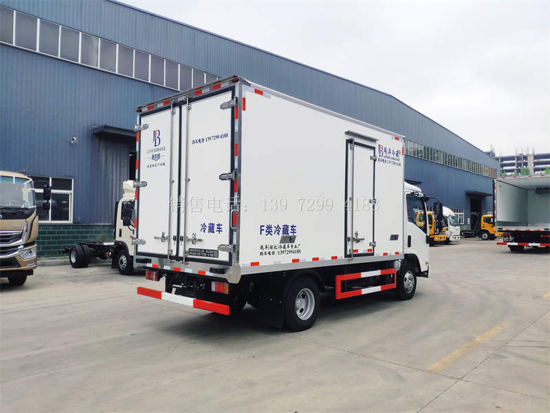 4米2庆铃五十铃KV100肉钩冷藏车
