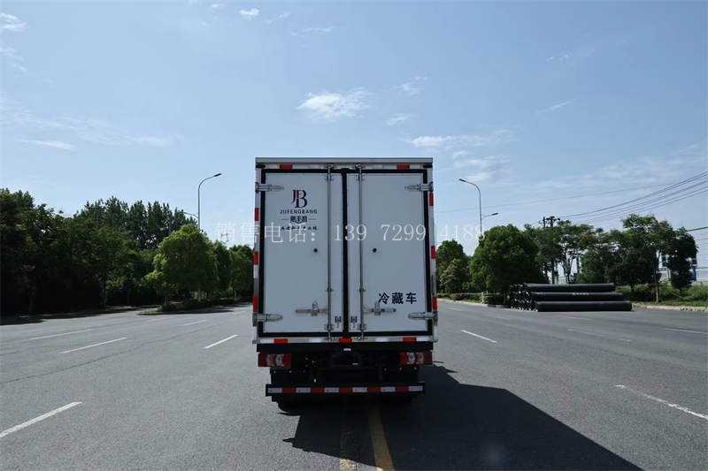 3.7米江淮帅铃Q3双排冷藏车城配天花板