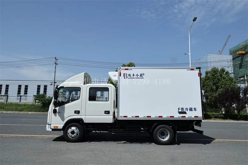 3.7米江淮帅铃Q3双排冷藏车城配天花板