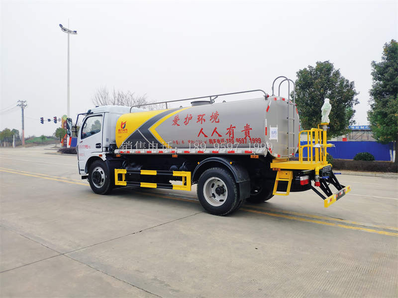 9.3方东风福瑞卡绿化喷洒水车