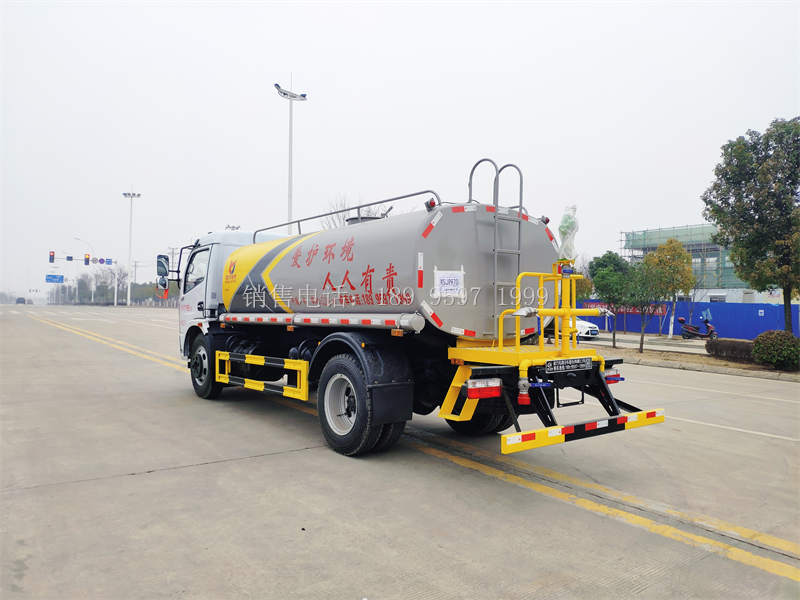 9.3方东风福瑞卡绿化喷洒水车