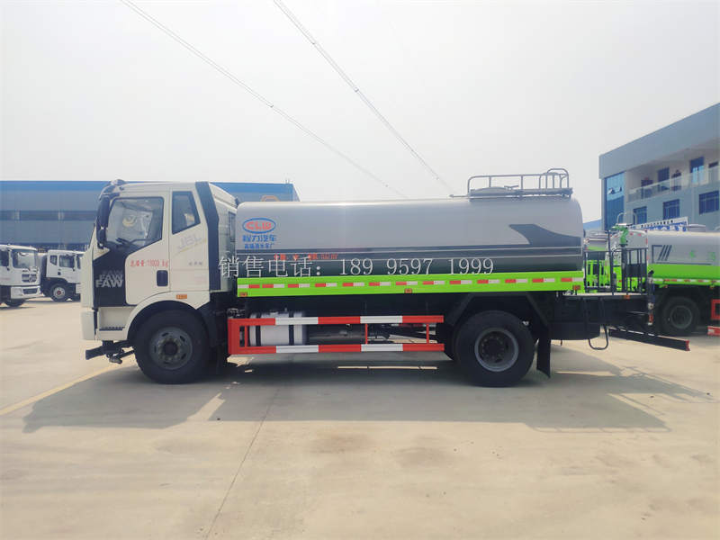 14.3方解放J6L高端洒水车价格