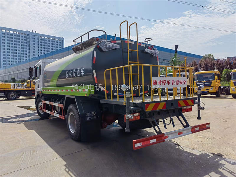 15方东风多利卡D9绿化洒水车