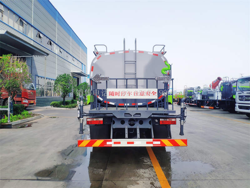 14.6方东风多利卡D9洒水车价格