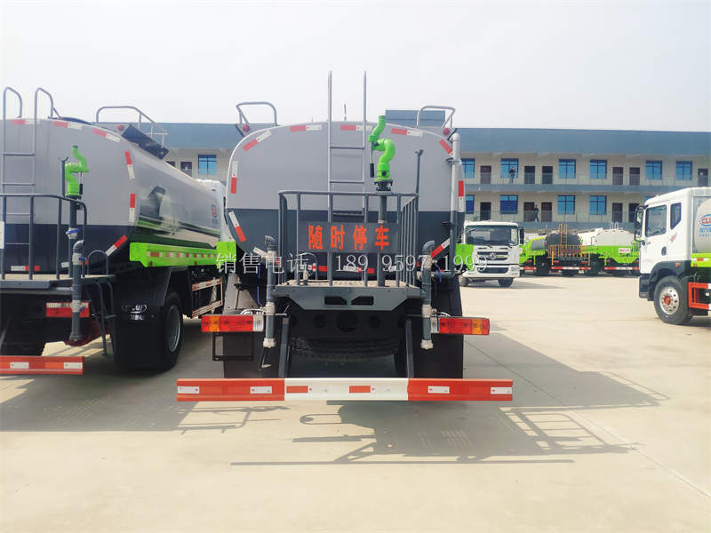 14.3方解放J6L高端洒水车价格